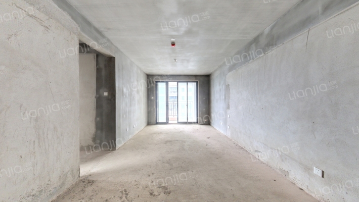 蟠龙小区瑧泽苑二手房实景图