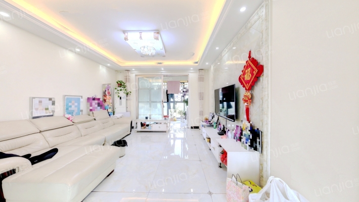 金碧湖畔二手房实景图