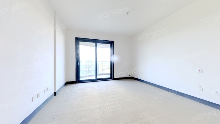 麓湖生态城水晶溪岸二手房实景图