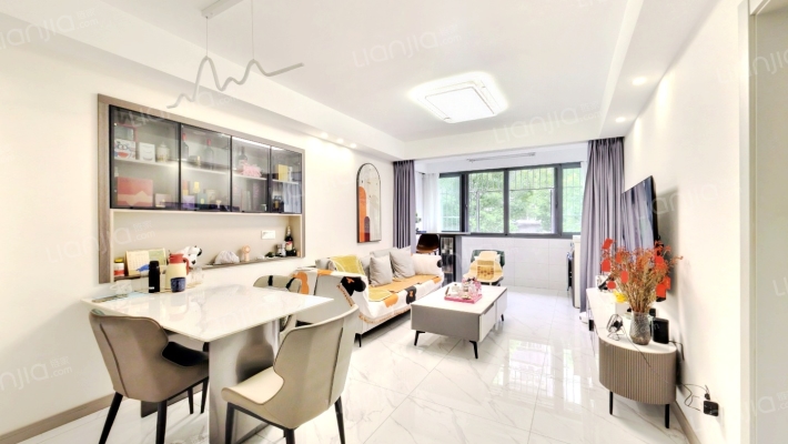 天宝恬苑二手房实景图