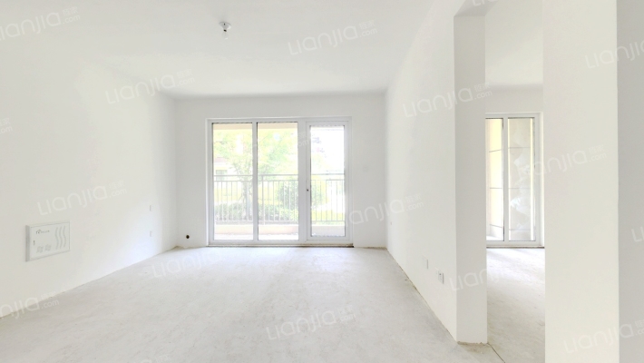 国信墨悦湾二手房实景图