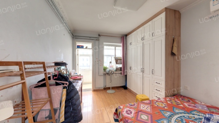 山大路232-1号二手房实景图