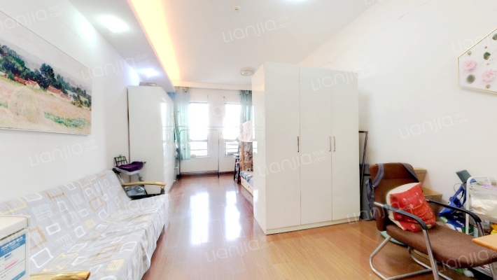 晶典国际二手房实景图