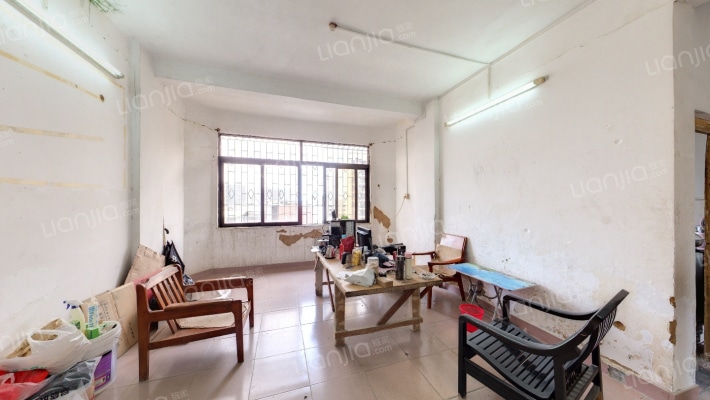 回归路二手房实景图