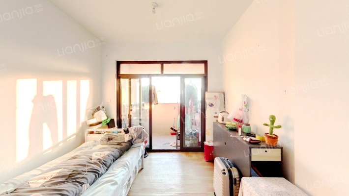 张溇小区中谭园二手房实景图