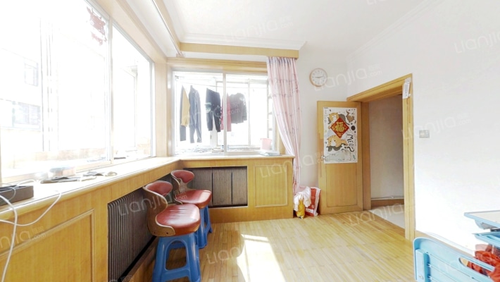环山街二手房实景图