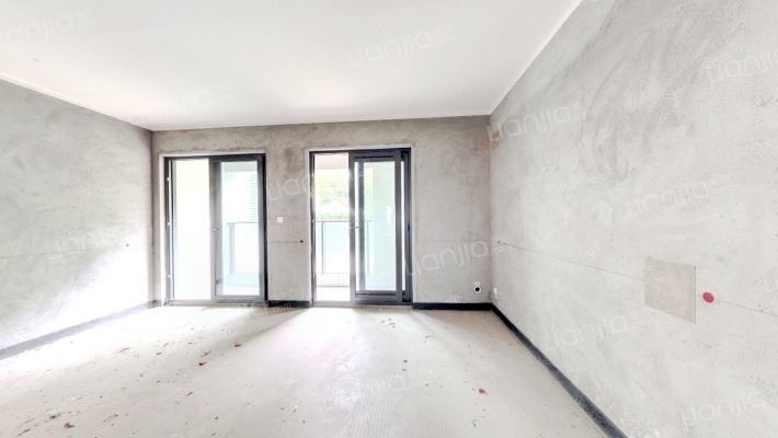 融创溪山春晓二期二手房实景图