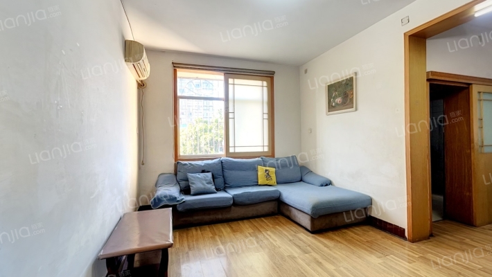 炮台山海事生活区二手房实景图