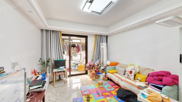 中南樾府二手房实景图