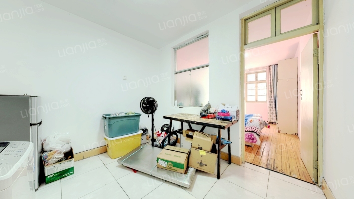 工程小区二手房实景图