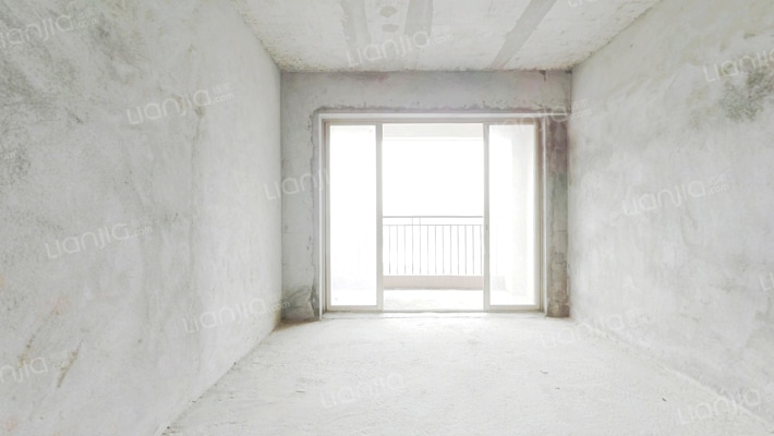 景观花园二手房实景图