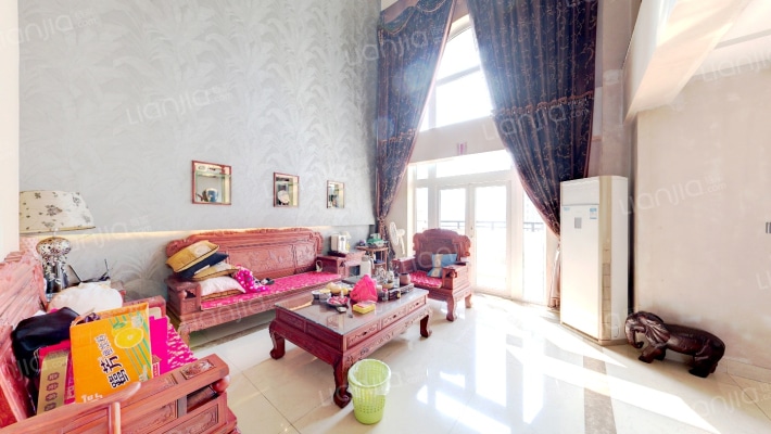 未来海岸浪琴湾二手房实景图