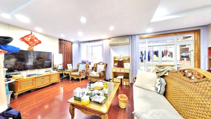 鼎信公寓二手房实景图