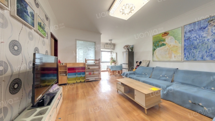 西雅图翡翠城二手房实景图