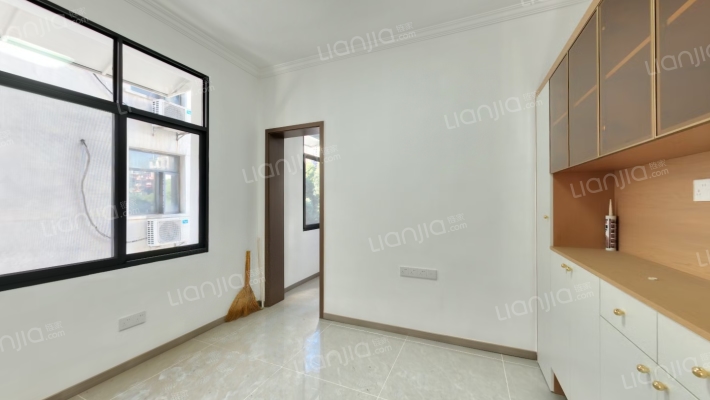 水保局宿舍二手房实景图