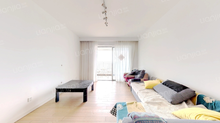 恒雨后现代城二手房实景图