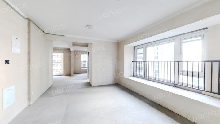 首开龙湖郦城云邸二手房实景图