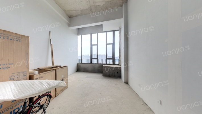 美的置业广场二手房实景图