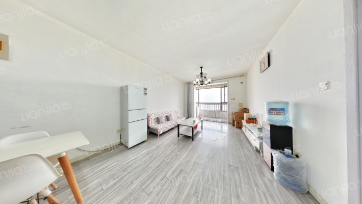 众美凤凰绿都三期二手房实景图