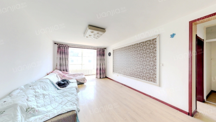 湖畔绿洲二手房实景图