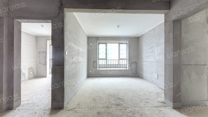 华阳路天伦湾小区，环境优美，集中供暖，二居室。-客厅