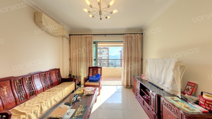 雅居乐新城塞纳湖二手房实景图