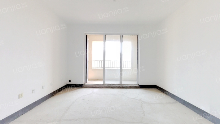 凭海临风五期锦苑二手房实景图