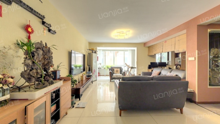 米兰公寓二手房实景图