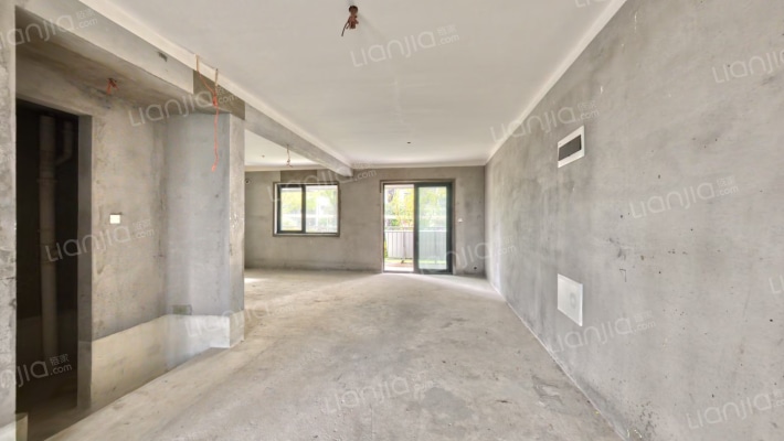 中铁逸景湾二手房实景图