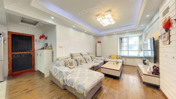 阅景国际二手房实景图