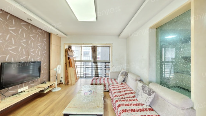 北回归线一期二手房实景图