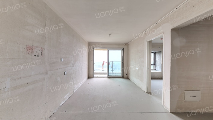 蔚蓝锦苑二手房实景图