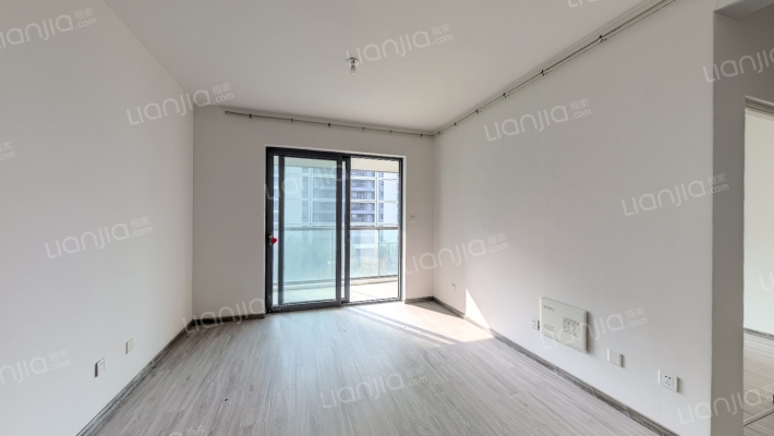 溪悦水岸二手房实景图