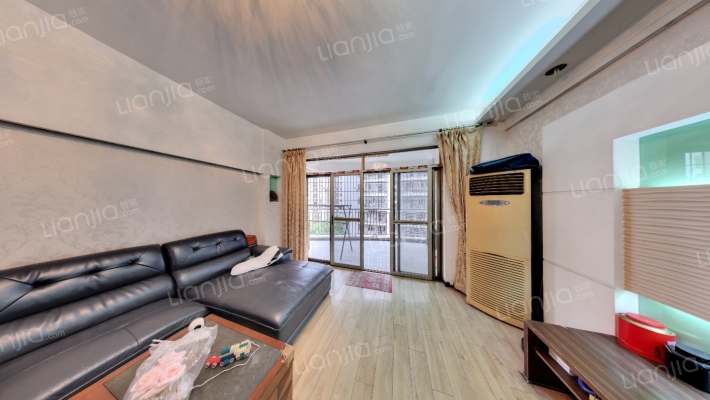 海畔名苑二手房实景图