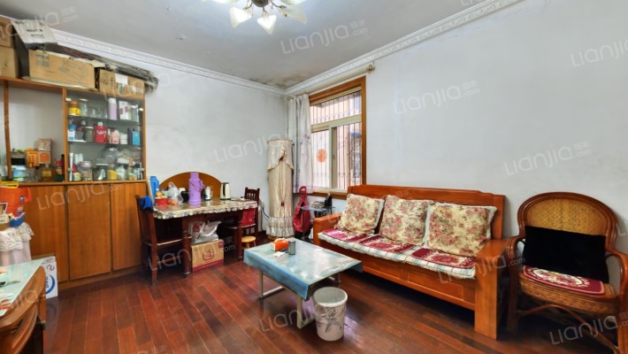 金鹤园二手房实景图