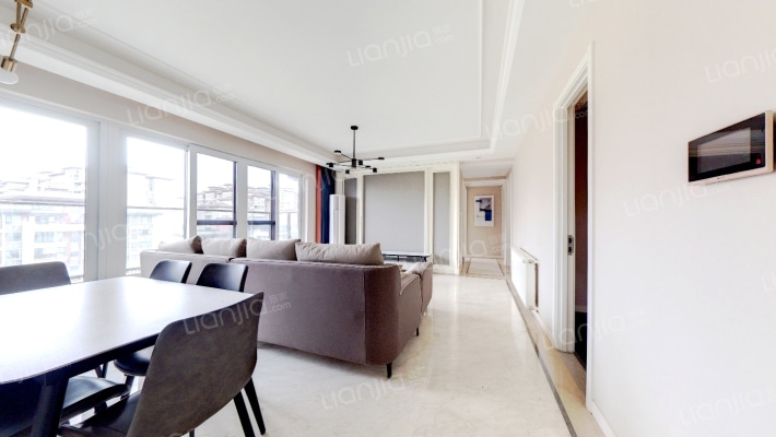 保利湖心岛美湖苑二手房实景图