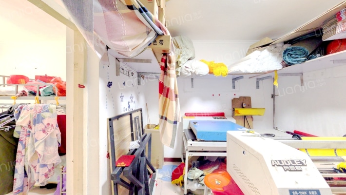 栗新小区二手房实景图