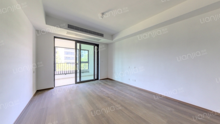 龙湖天璞二手房实景图