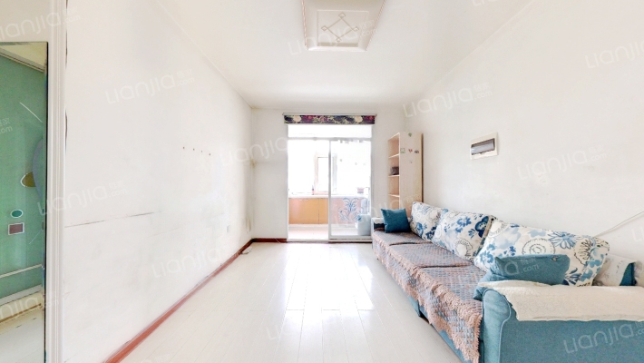 北极嘉园西区二手房实景图