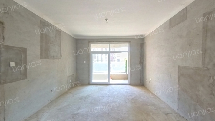 铂悦府二手房实景图