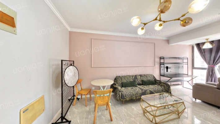 梁南苑A区二手房实景图