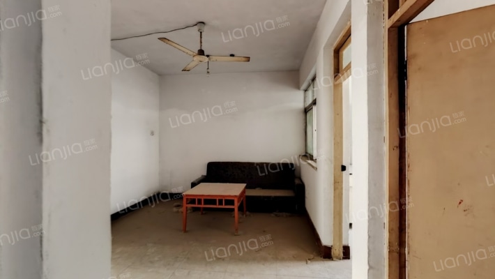 中行小区家属院二手房实景图