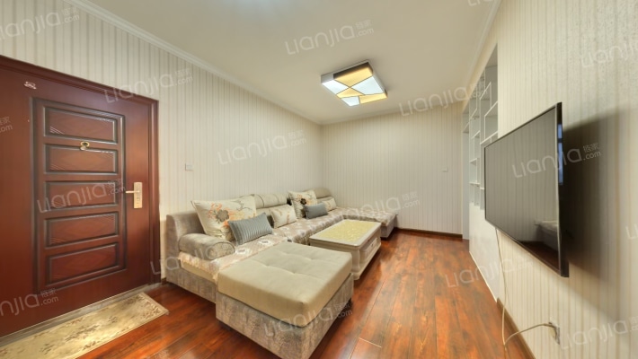 乾宏领秀二手房实景图