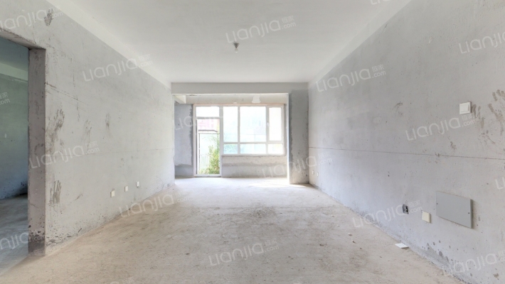 清华佳苑二手房实景图