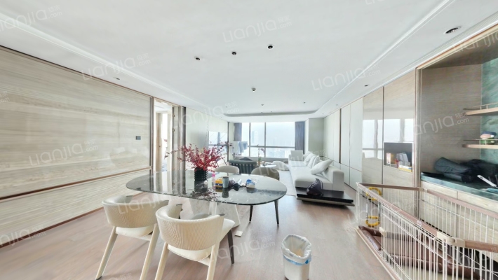 阿玛尼艺术公寓二手房实景图