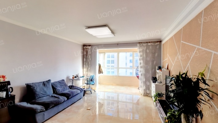 融强御品小区二手房实景图