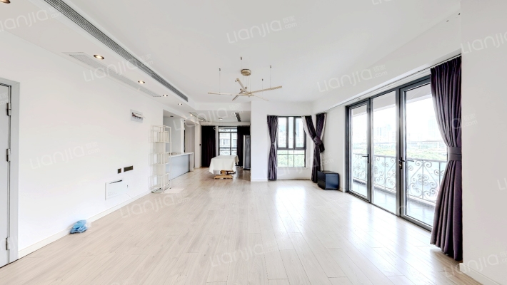 紫勋雍邸二手房实景图