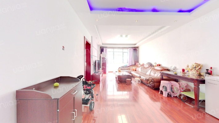 奥港国际二手房实景图