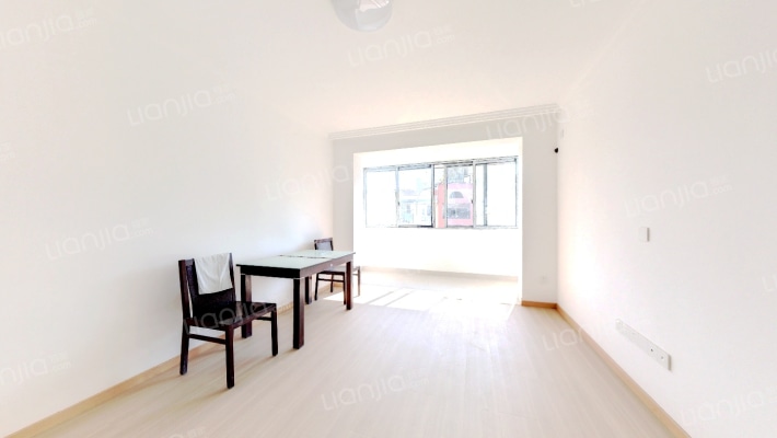 网巾市小区二手房实景图