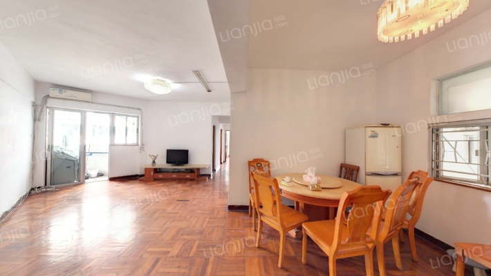 名雅苑二手房实景图